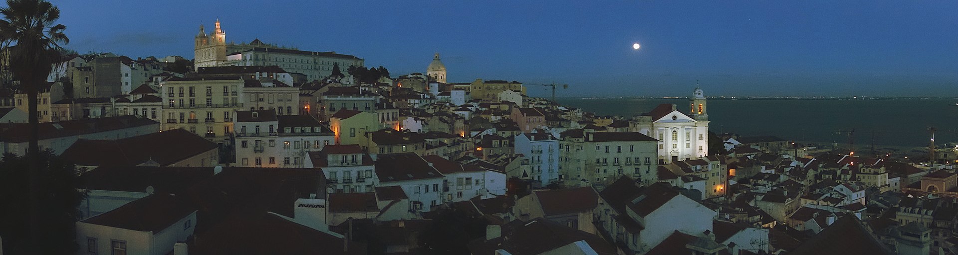 Vista de Alfama em Lisboa